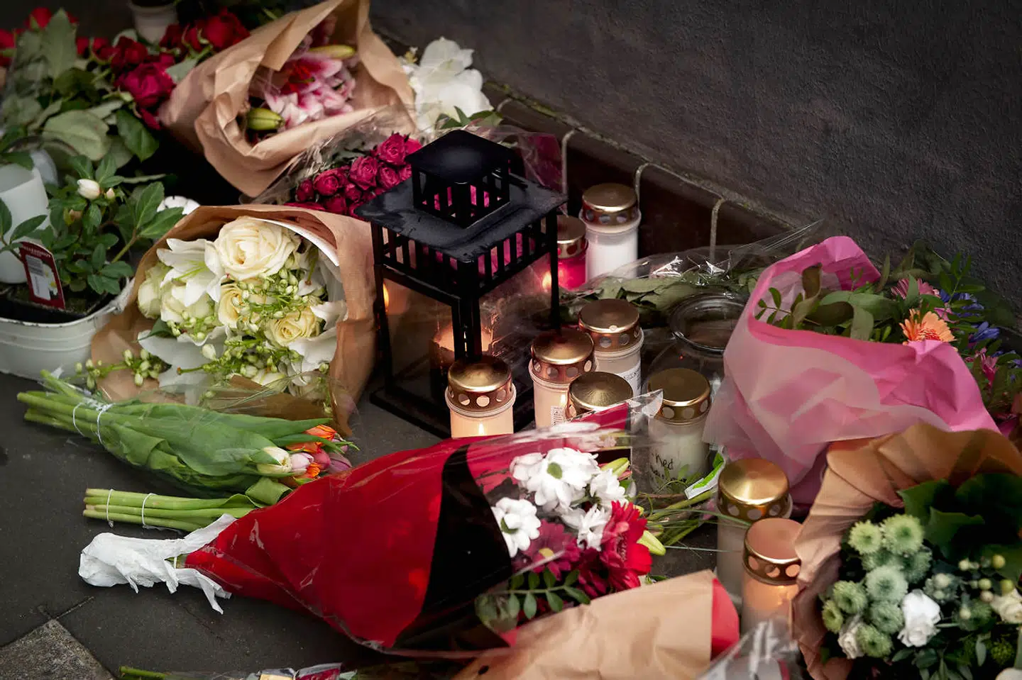 Blomster og hilsener til Nedim Yasar på Hejrevej torsdag den 22. november 2018.