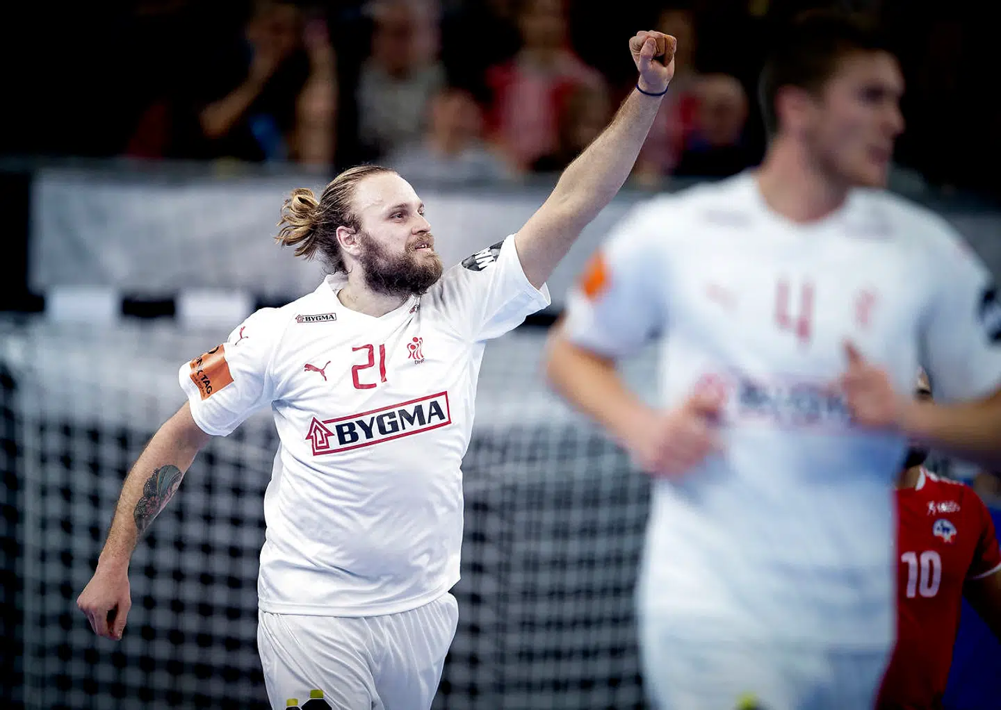 Henrik Møllgaard jubler i kampen mod Chile.