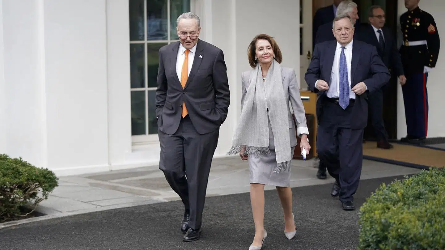 Demokraterne forlader mødet med Trump.