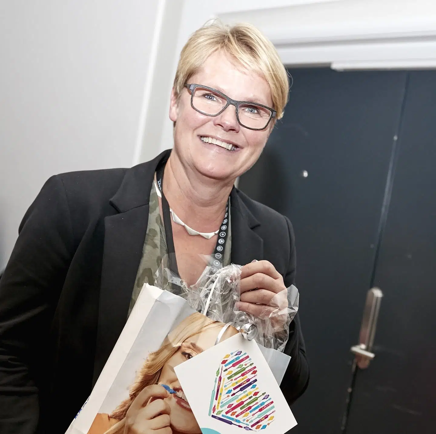 Gitte Nørregaard Falcon mener også, at bahne.dk må betale, hvis hun er blevet ramt igen. Hun måtte lukke sit kort i slutningen af november, hvor hun var en af 3337 kunder hos Bahne, som blev ramt af hackerangrebet på bahne.dk.
