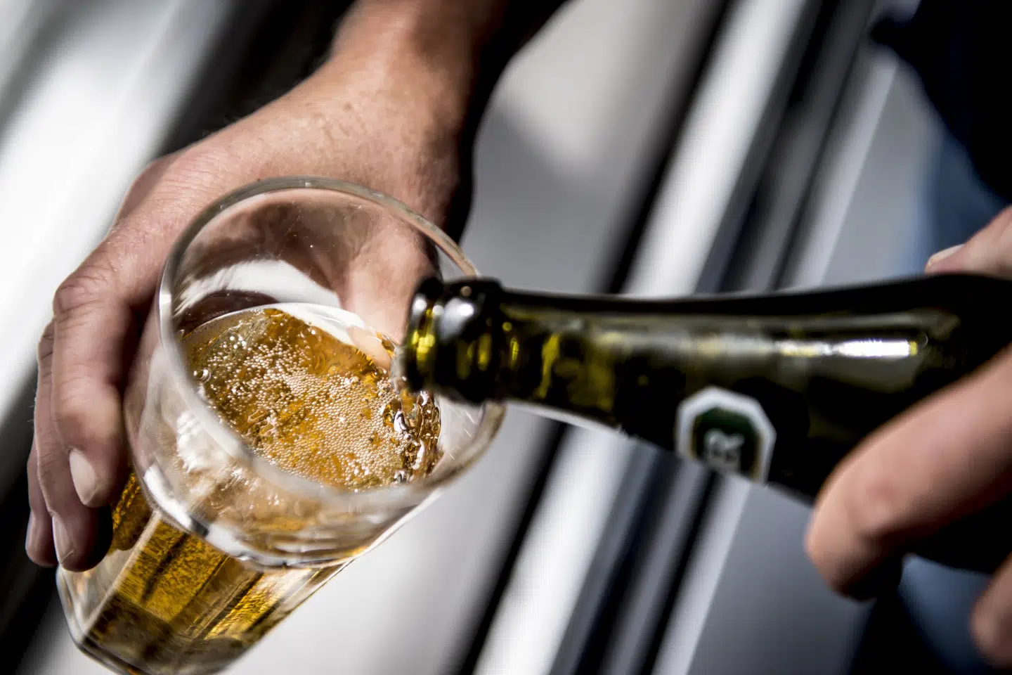 Tre ud af fire kommuner bruger øreakupunktur i behandlingen af alkoholikere. - Det er ren voodoo, siger professor. (Arkivfoto) Mads Claus Rasmussen/Ritzau Scanpix