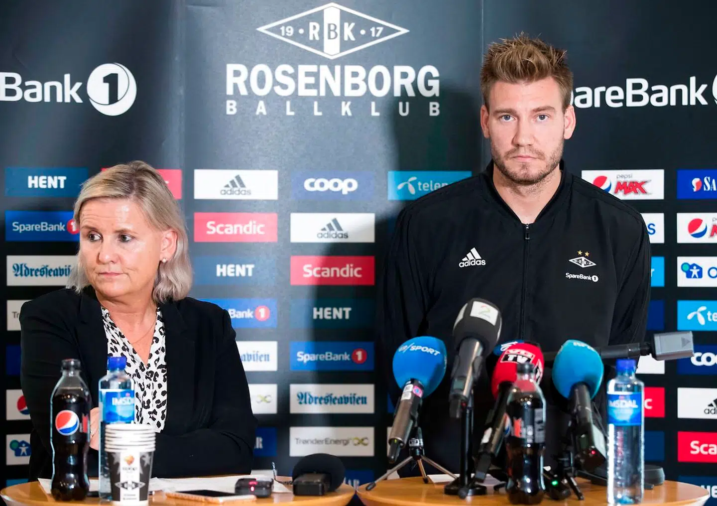 Nicklas Bendtner og Rosenborg-boss Tove Moe Dyrhaug.