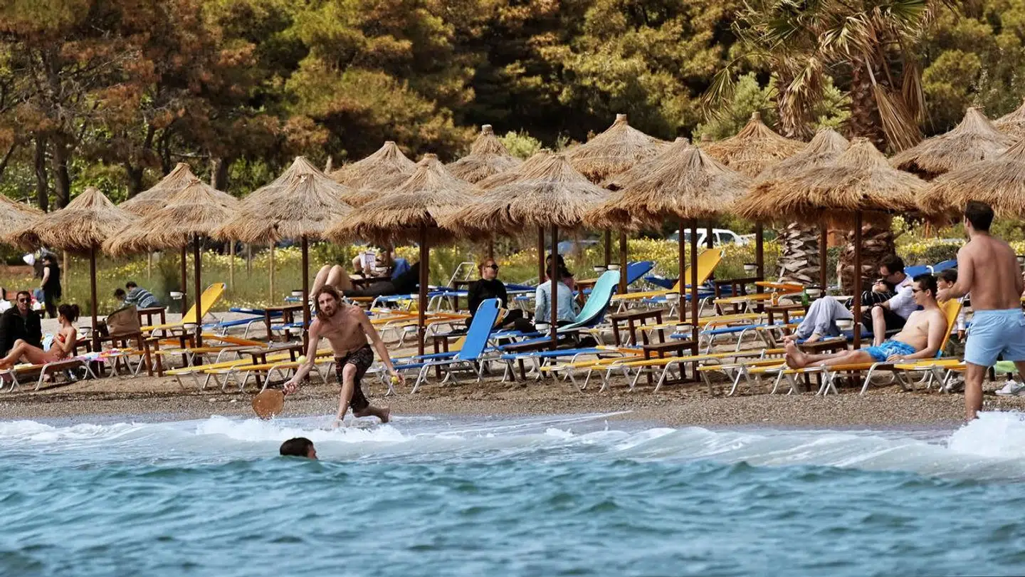 Ferien skal helst spenderes ved strand og vand og ikke på toilettet. En hygiejneekspert frygter dog, at mange danskere denne sommer vil komme til at få store problemer med maven.