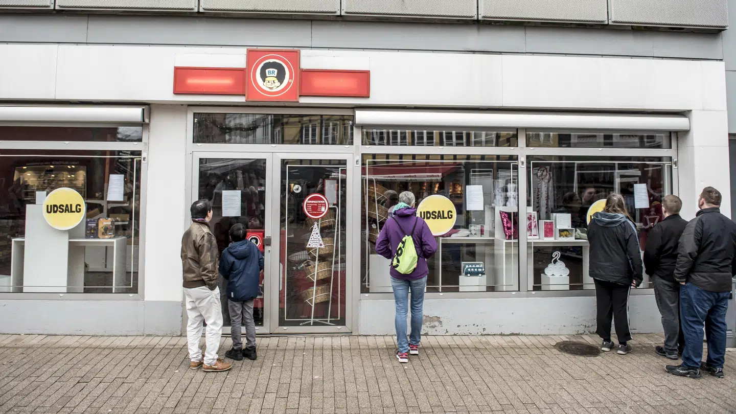 Fredag meddelte legetøjsgiganten Top-Toy, som står bag Fætter BR og Toys'R'us, at den er gået konkurs. Her ses en lukket Fætter BR-butik i Svendborg.
