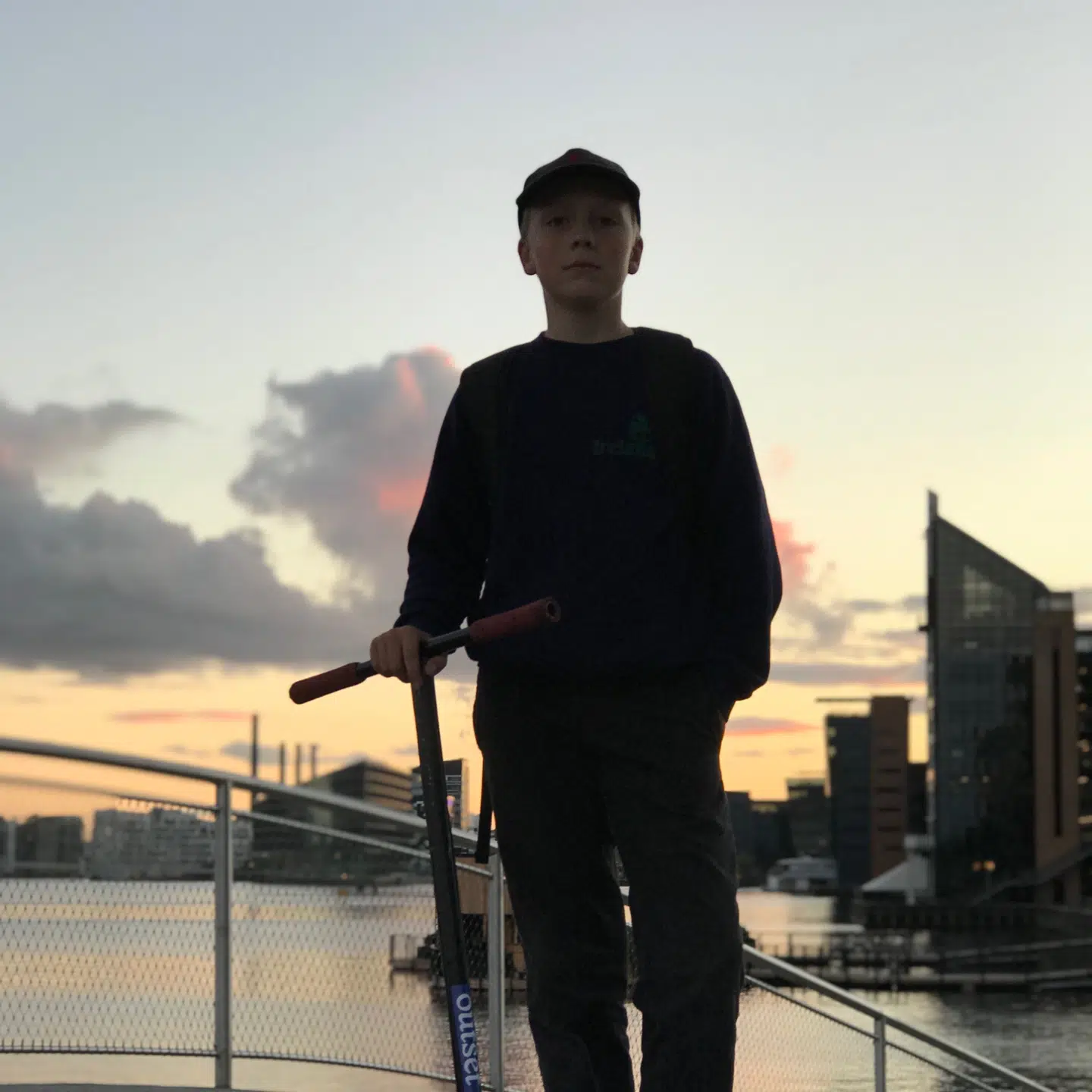 13-årige Orla Gemzøe går i sjette klasse. Og så elsker han at køre på løebehjul.