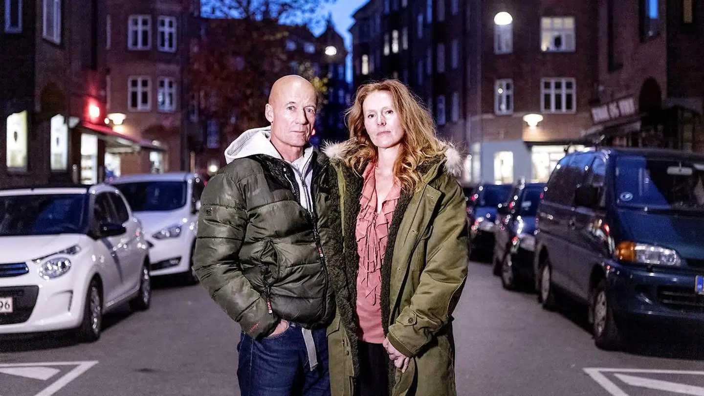 Plejeforældrene Jens Erik og Christa Mathiesen har fået fjernet to ud af tre børn ved et 'clean cut'.