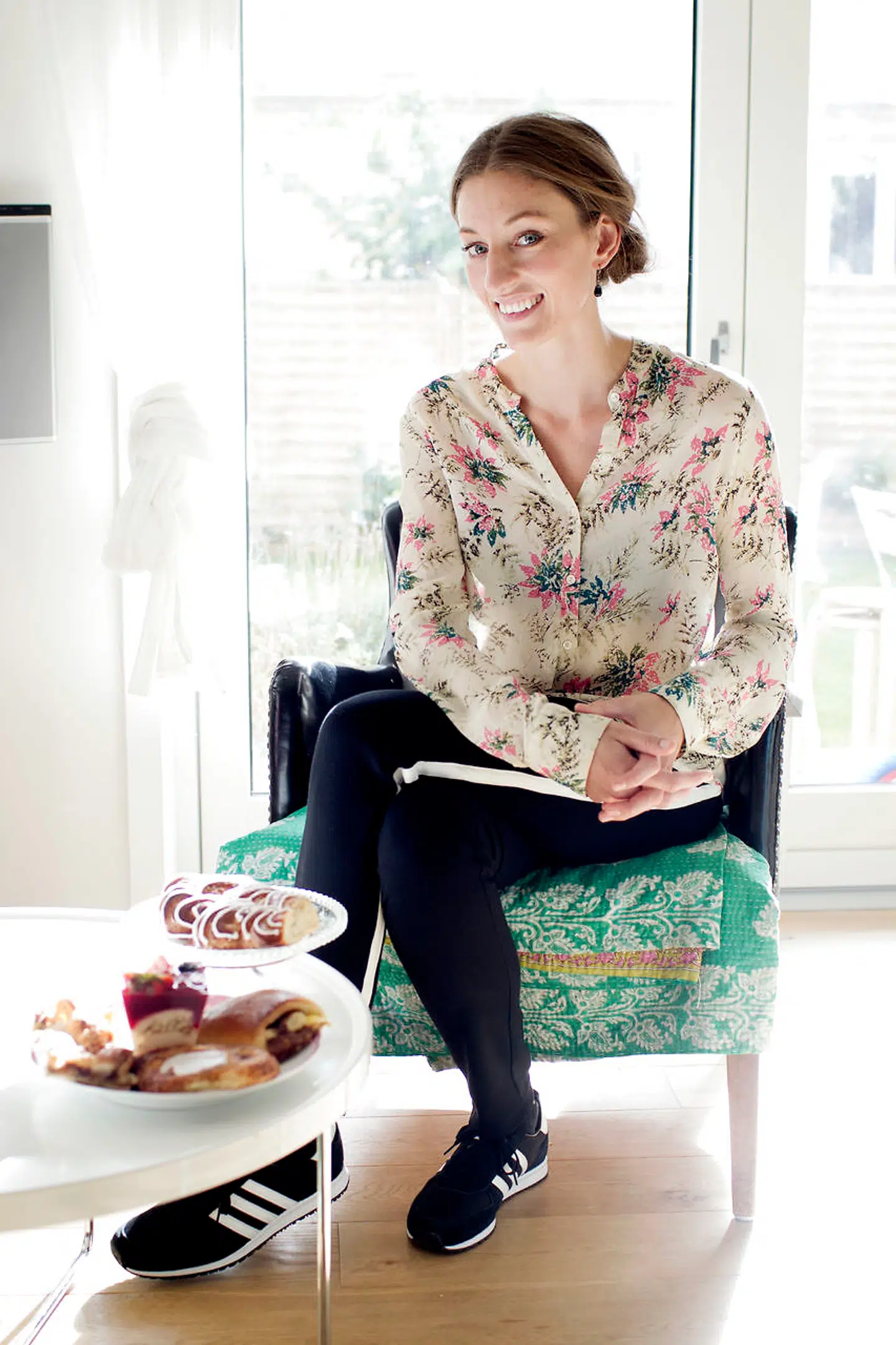 Annemette Voss fra 'Den store bagedyst' 2013 i sin stue.