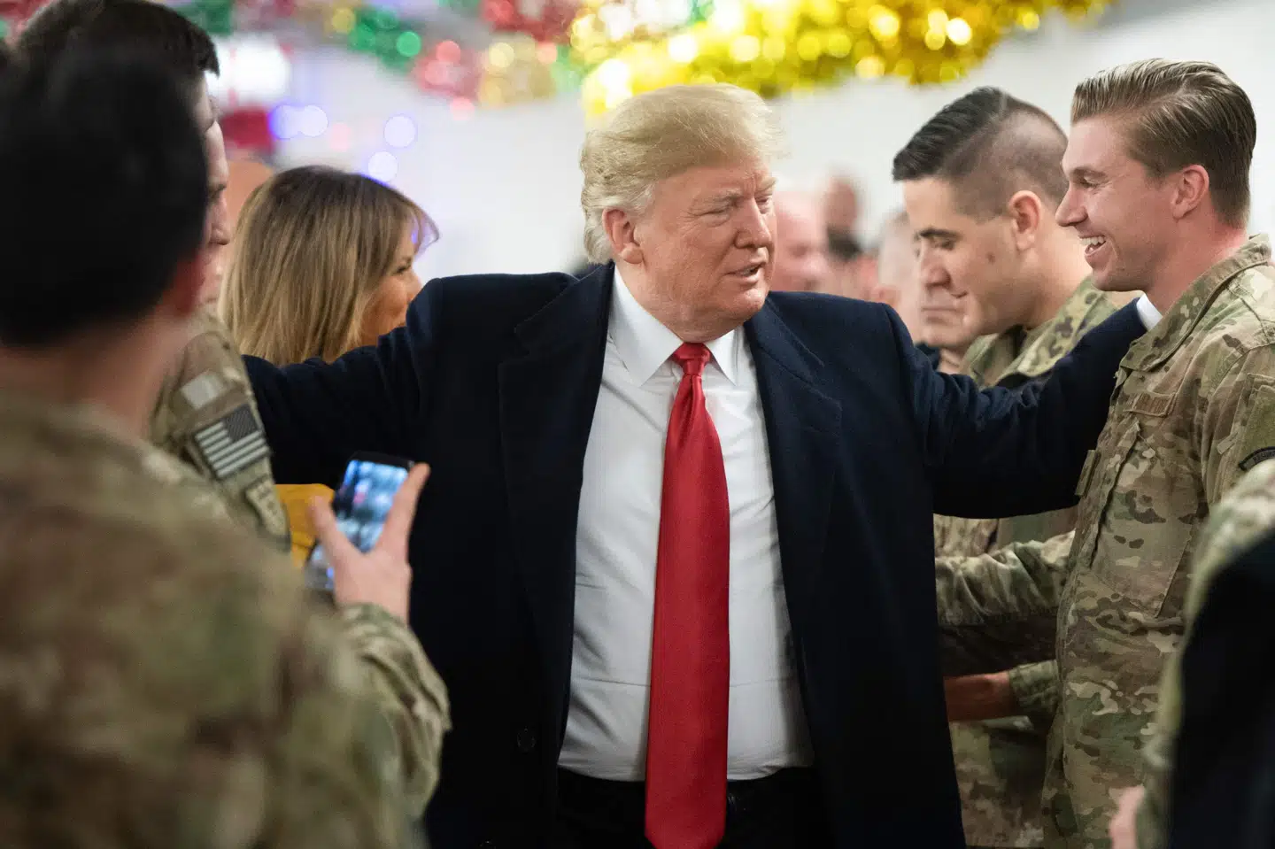 USA's præsident, Donald Trump, besøgte sammen med førstedame Melania Trump amerikanske soldater i Irak onsdag aften, men mødtes ikke med Iraks politiske ledere. Saul Loeb/Ritzau Scanpix