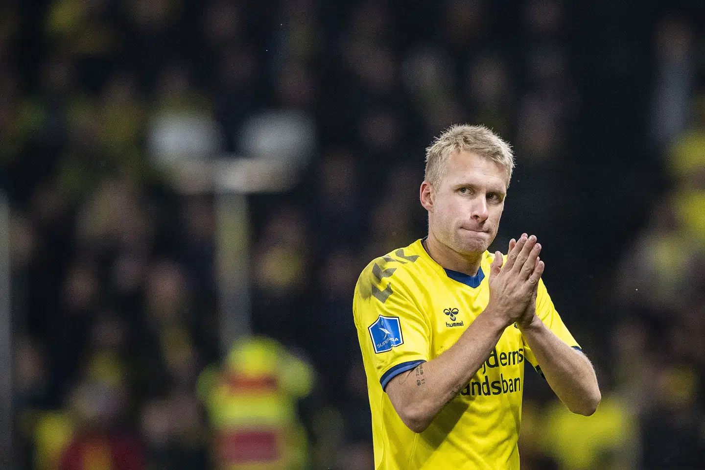 Johan Larsson har spillet for Brøndby i de sidste fire år. Her ses han, da han gik fra banen i sin sidste kamp for klubben 16. december, da Brøndby mødte Vendsyssel FF. (Arkivfoto) Anders Kjærbye/Ritzau Scanpix