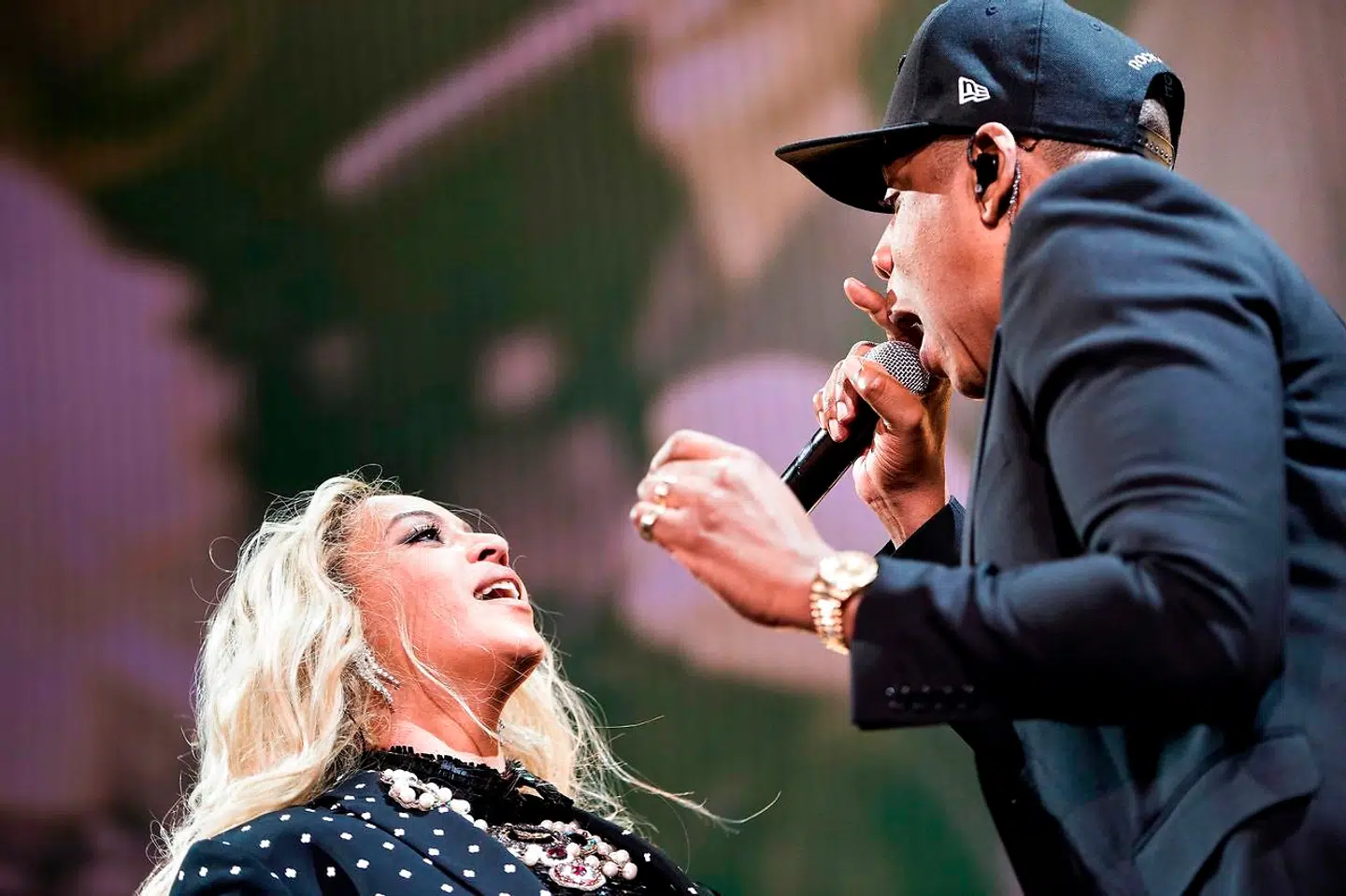 Beyoncé og hendes ægtemand, Jay Z har i år indtjent godt 1,6 milliard kroner på deres igangværende turné.