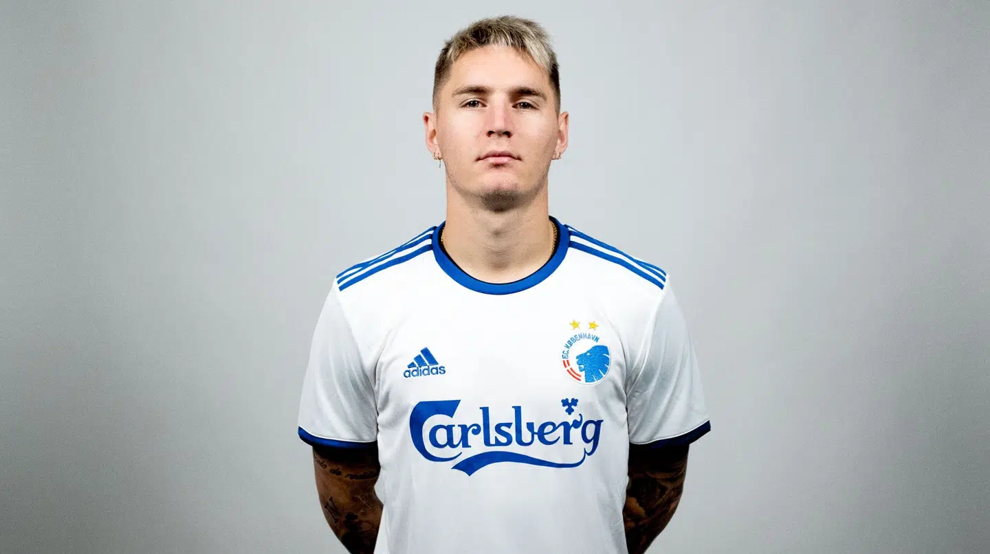 Varela får trøje nummer 2 i FCK. Foto: FCK