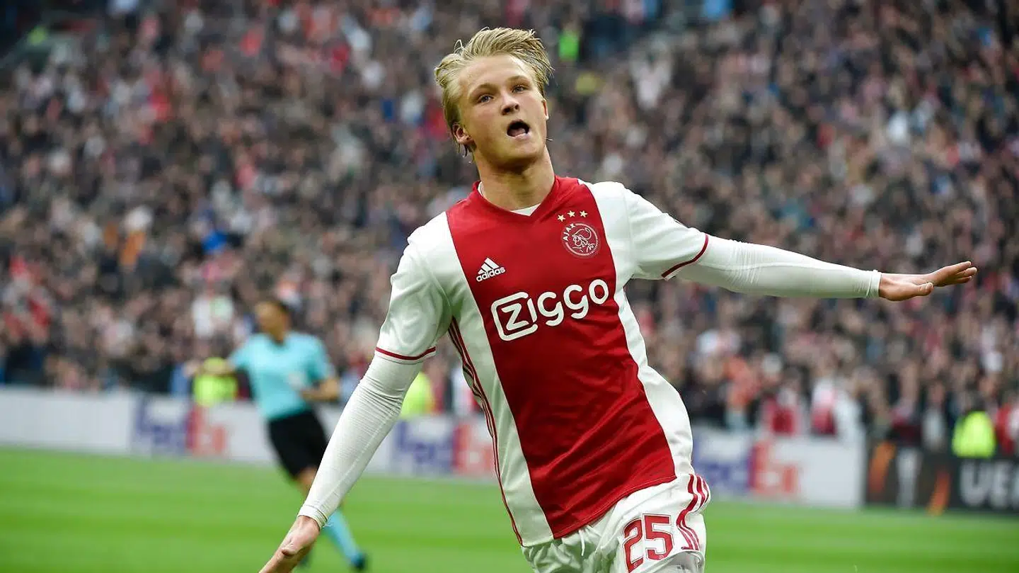 Kasper Dolberg sættes i forbindelse med FC Barcelona. (AFP PHOTO / JEAN-PHILIPPE KSIAZEK)