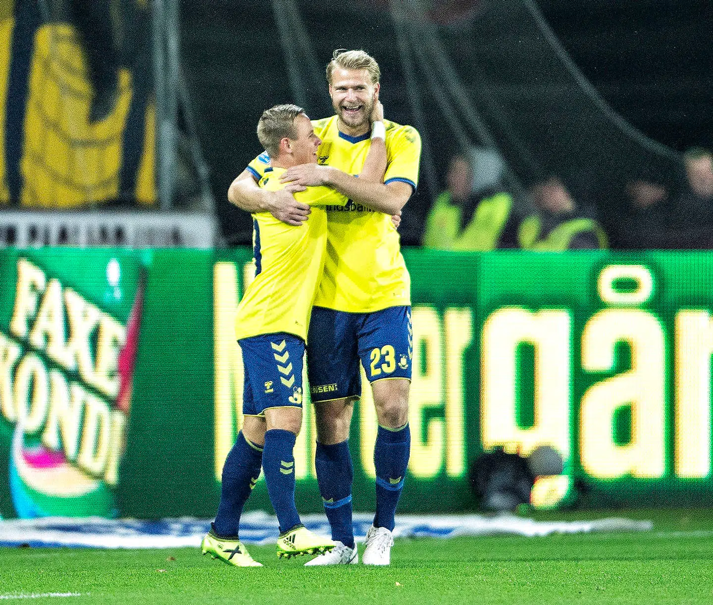 Uffe Bech fejrer sin eneste scoring for Brøndby.