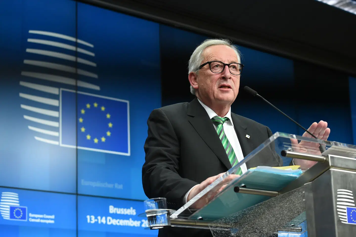 Briterne skal finde ud af, hvad de vil med brexit, og det skal de meget smart, siger EU-Kommissionens formand, Jean-Claude Juncker, efter et EU-topmøde torsdag i Bruxelles. John Thys/Ritzau Scanpix