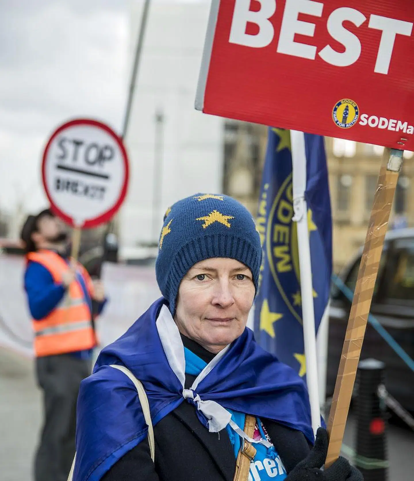 Kate Gammel. Brexit-demonstranter uden for parlamentet i London Onsdag d. 12.12.18.