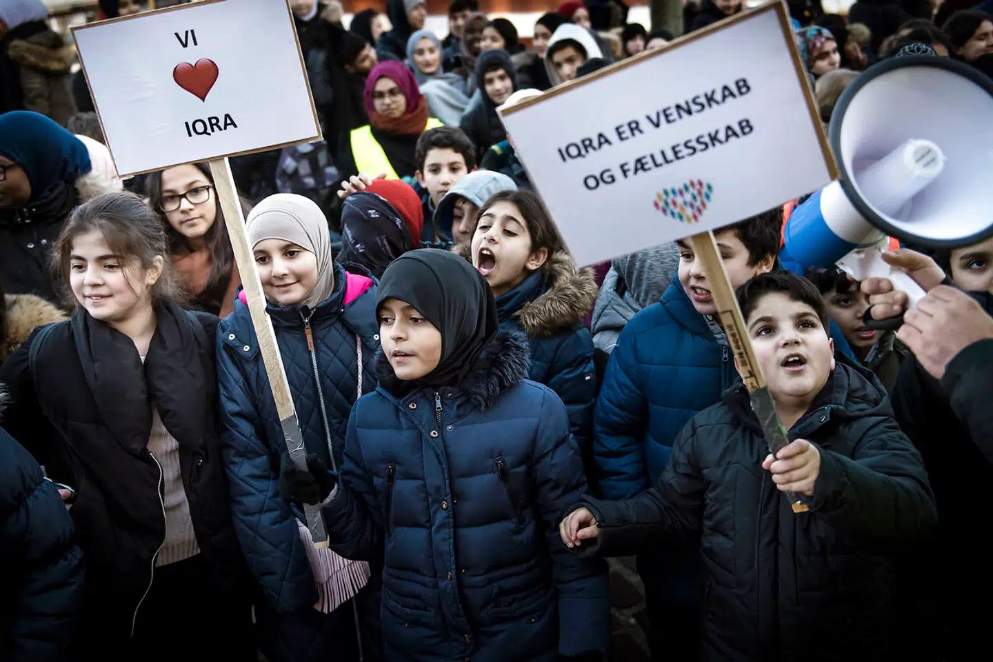 Iqra Privatskole har lige fået frataget sit statstilskud. Nu vil et flertal også forbyde friskoler som Iqra at modtage penge fra personer uden for EU.