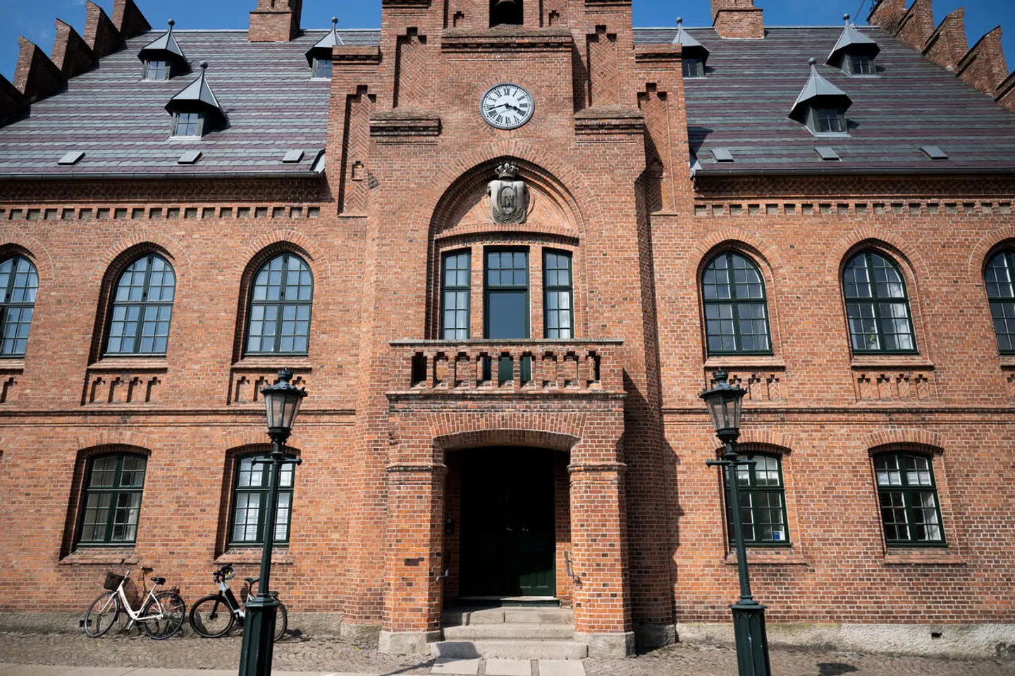 Sorøs gamle rådhus, hvor kommunalbestyrelsen holder byrådsmøder med borgmester Gert Jørgensen om øverst ansvarlig.