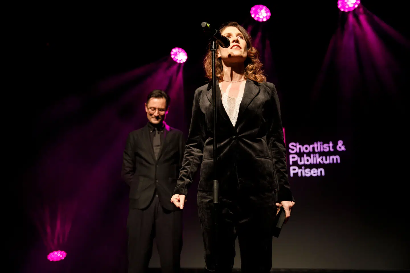 Mia Lyhne var sammen med Michael Noer og en række andre kendte mødt op til Ekko Shortlist Awards.