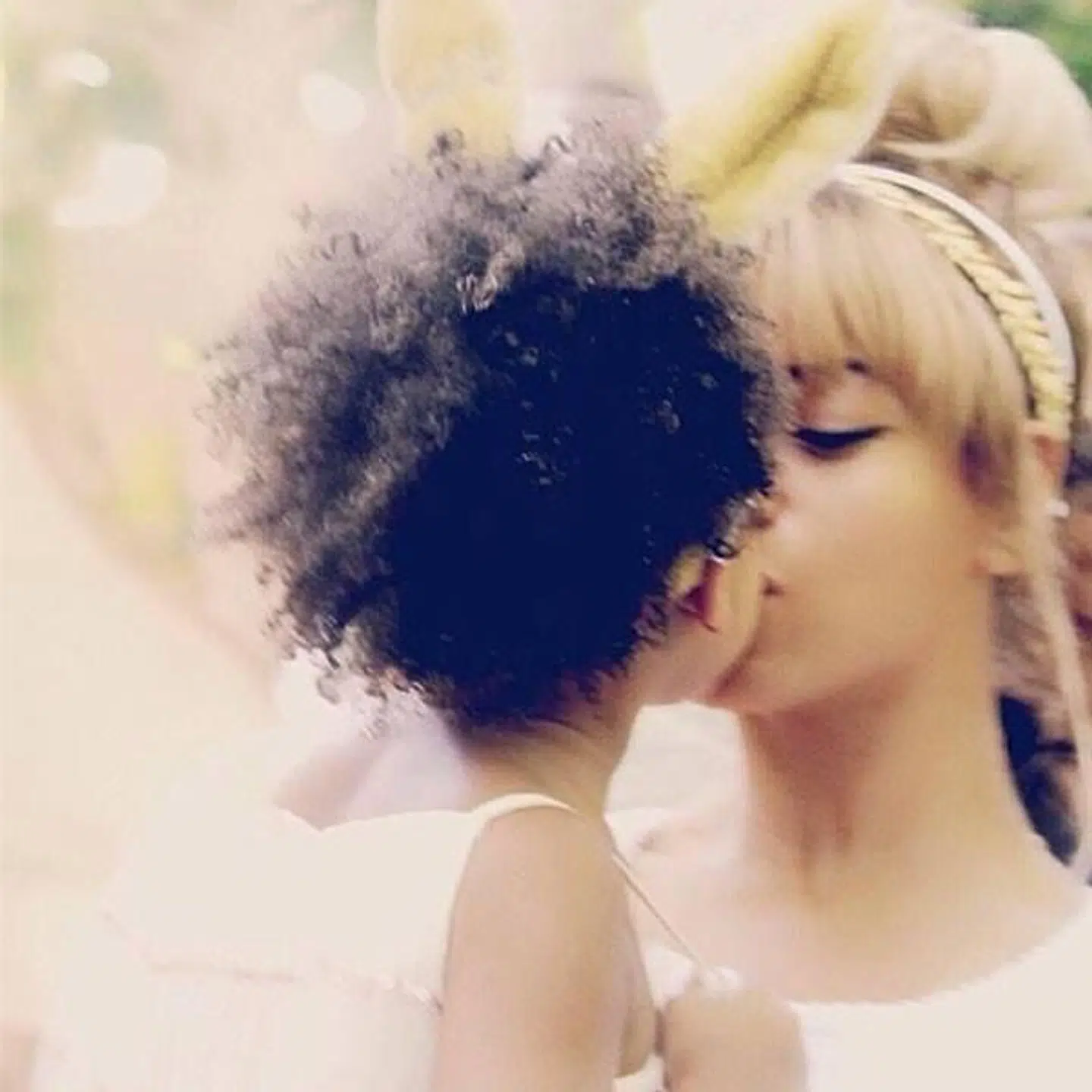 Sangerinden Beyonce er blandt de kendte, der viser deres sympati med David Beckham.