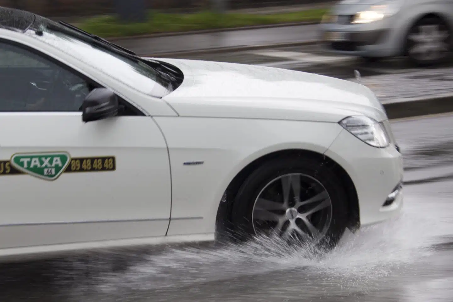 Flere taxaselskaber sætter prisen op, når der skal fejres jul og nytår(Arkivfoto). Kim Haugaard/Ritzau Scanpix
