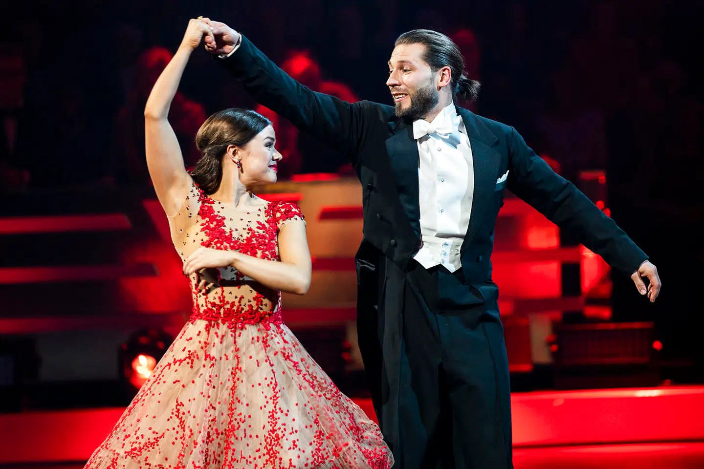 Simon Stenspil dansede med en forstuvet ankel.