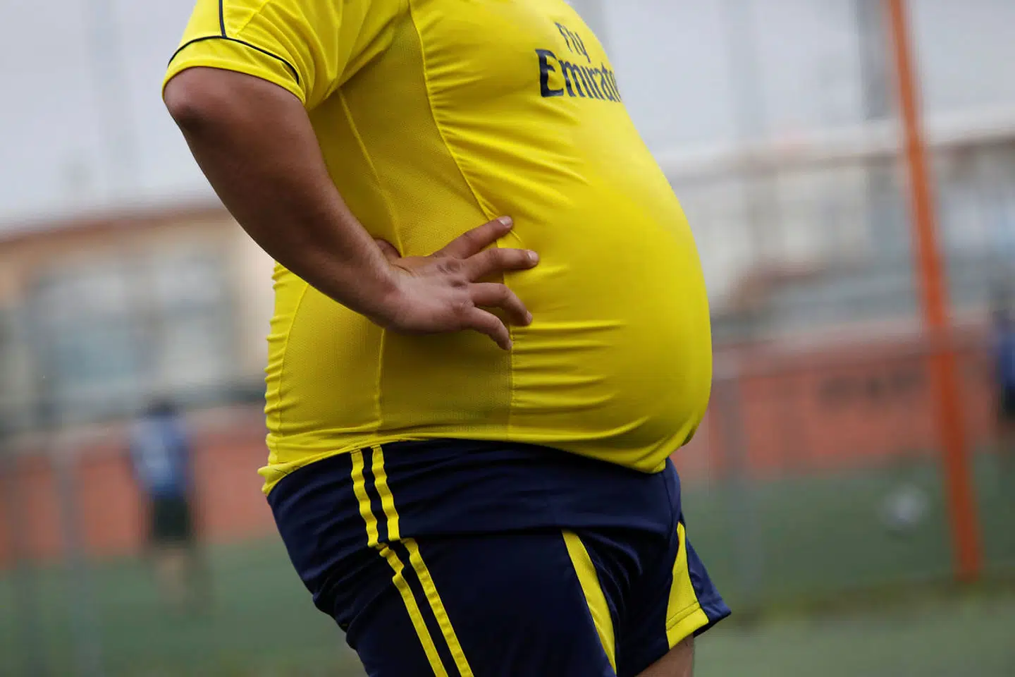 Hvis du har en kugleformet mave, bliver du behandlet anderledes i butikker.