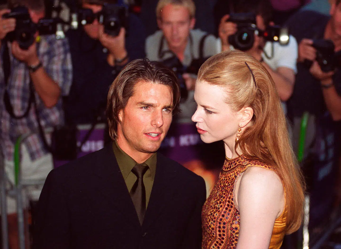 FILES - Picture taken 03 September 1999 shows actors Tom Cruise of the US (L) and Australian Nicole Kidman arriving at Leicester Sq. for the British premier of their film "Eyes Wide Shut" by Stanley Kubrick. German daily newspaper Bild reported 27 July 2007 that bothHollywood superstar Tom Cruise and his ex-wife Nicole Kidman will be working on separate films in Berlin from September. AFP PHOTO SINEAD LYNCH. SINEAD LYNCH / AFP