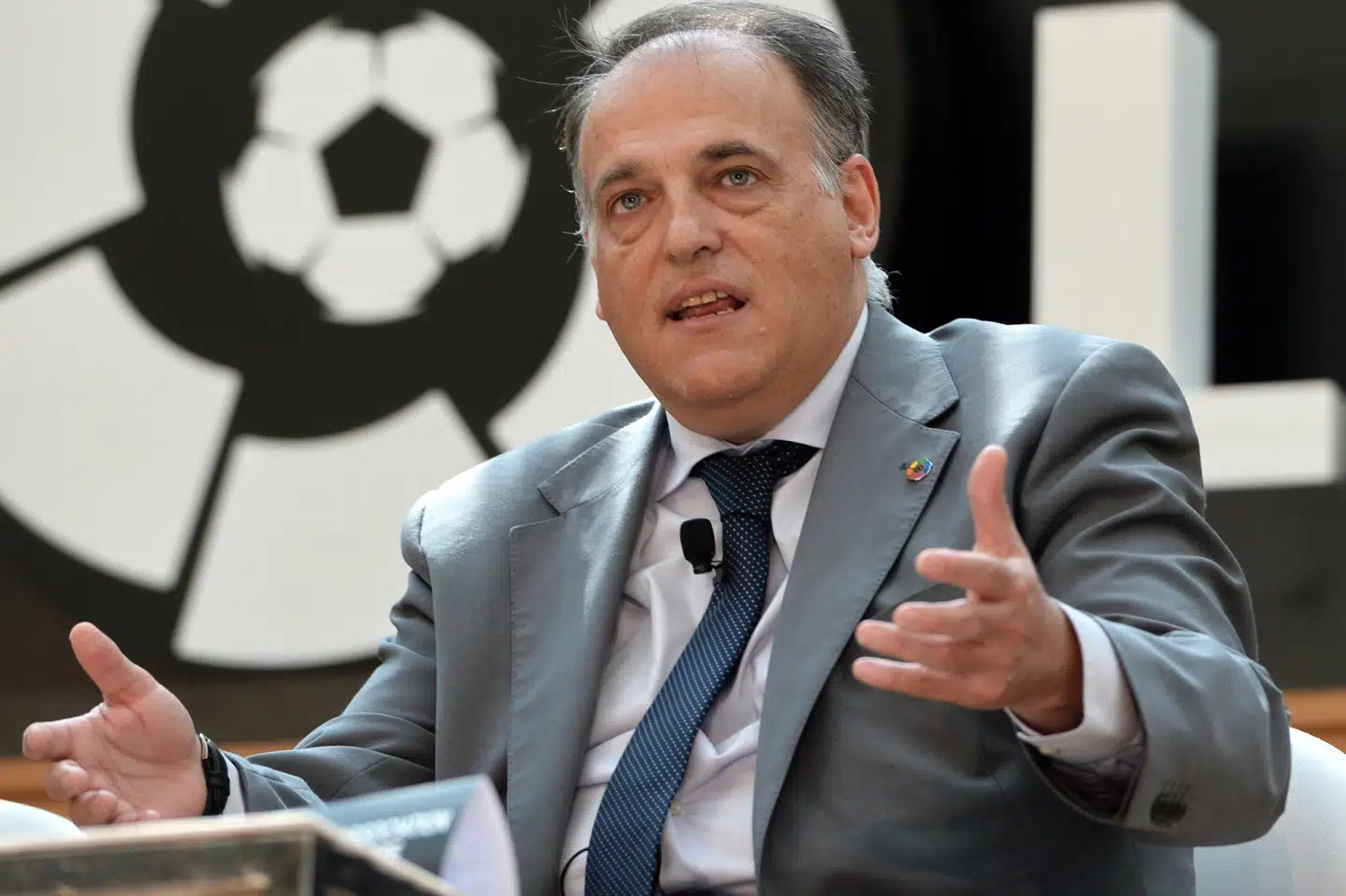 Ligapræsidenten i Primera Division, Javier Tebas, er godt træt af både Det Europæiske Fodboldforbund (Uefa) samt franske Paris Saint-Germain. Roslan Rahman/Ritzau Scanpix