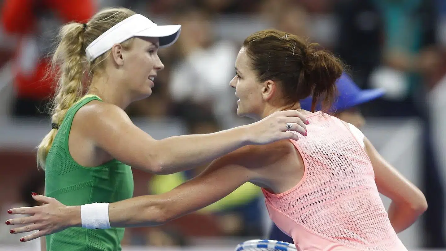 Caroline Wozniacki (tv) var med til veninden Agnieszka Radwanskas bryllup sidste sommer.