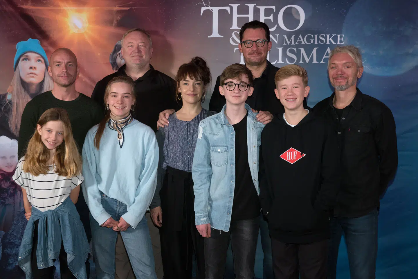 Her ses flere af skuespillerne, som medvirker i 'Theo og den magiske talisman'.