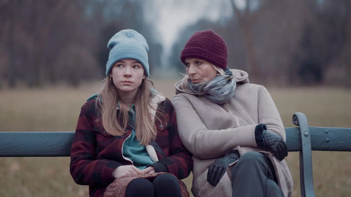 Safina Coster-Waldau spiller Simone i DR-julekalenderen 'Theo og den magiske talisman'.