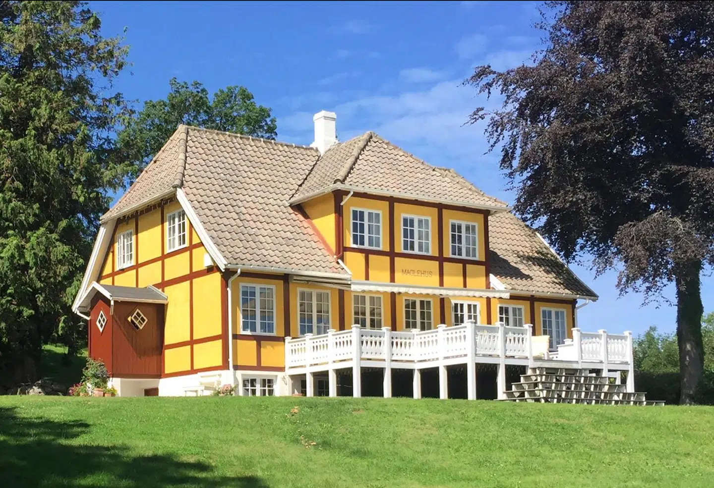Det her er det dyreste sommerhus, der er til salg på Bornholm netop nu.