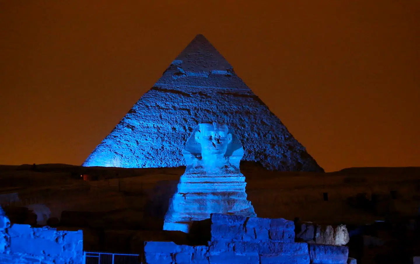Lysshow ved Keopspyramiden.