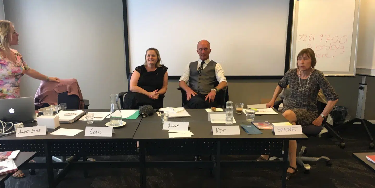 Paneldeltagere fra Veterancentret, Soldaterlegatet og Veteranalliancen til netværksmøde i Korsør