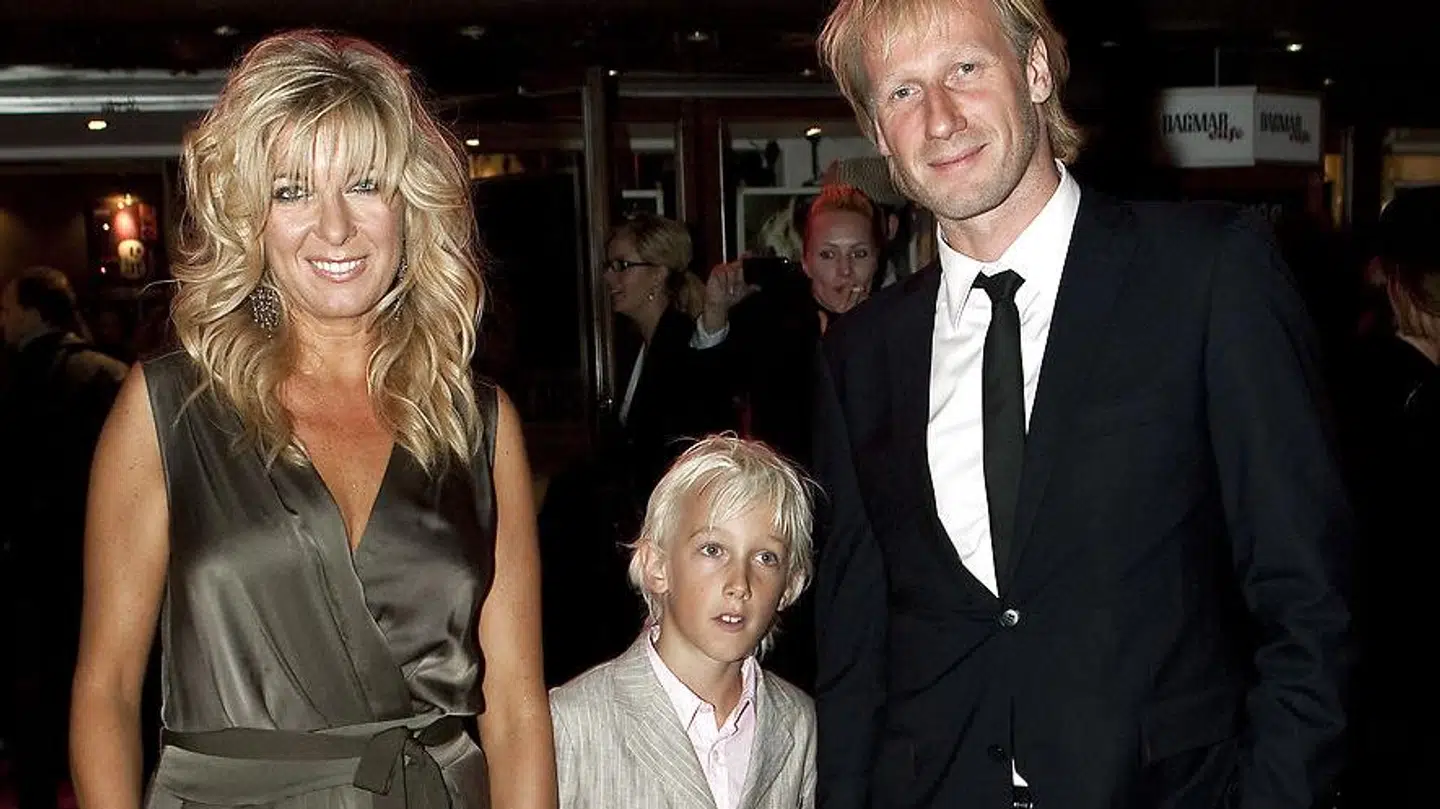 Her ses Paprika Steen med eksmanden, Mikael Rieks og sønnen Otto i 2009