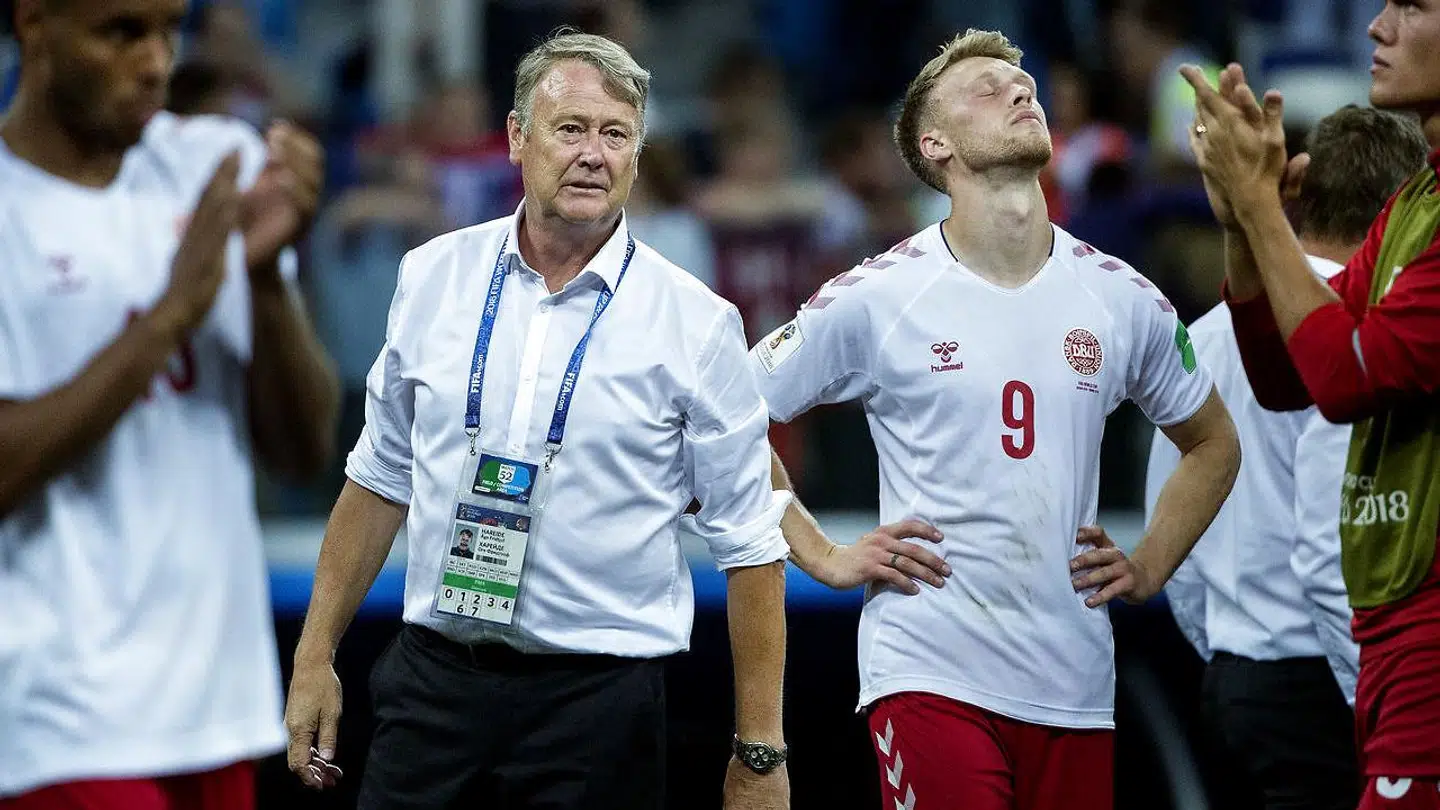 Åge Hareide (tv.) og Nicolai Jørgensen efter straffesparkskonkurrencen.