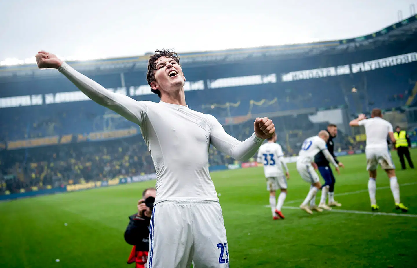 FCKs team manager Per Wind var en meget stolt far, efter hans søn, Jonas, afgjorde derbyet mod Brøndby i overtiden