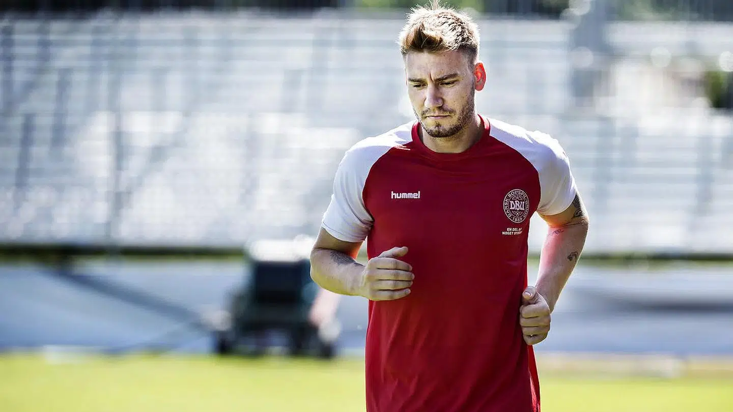 Nicklas Bendtner kan ikke spille på det danske landshold, før han har afsonet sin - eventuelle - dom.