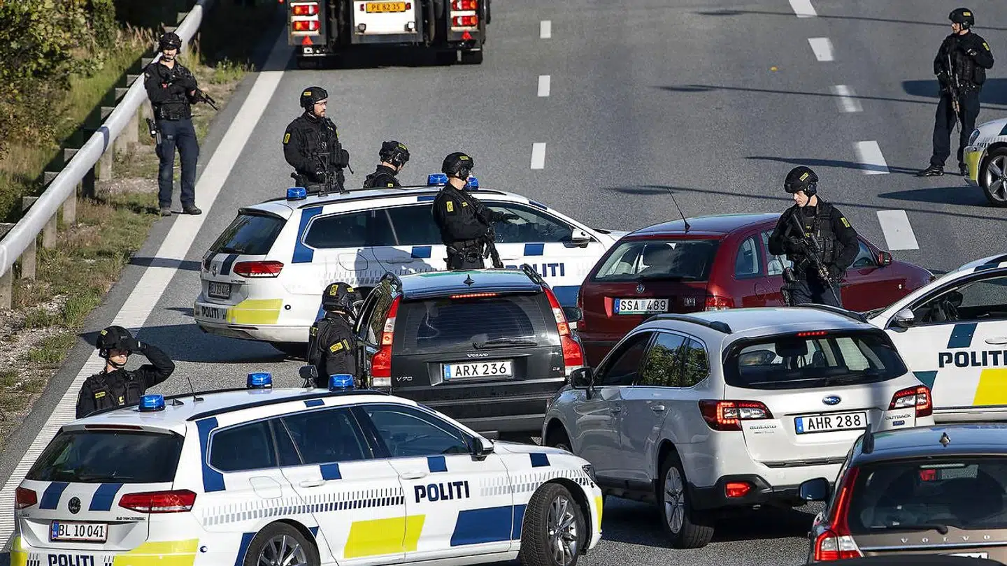 Det viste sig at være et attentatforsøg mod herboende iranere, der kæmper for, at en region i Iran skal løsrive sig, der fik politiet til at lukke ned for motorveje og broer den 28. september. Ifølge PET er truslen for et angreb udført af iranske spioner stadig ikke elimineret.