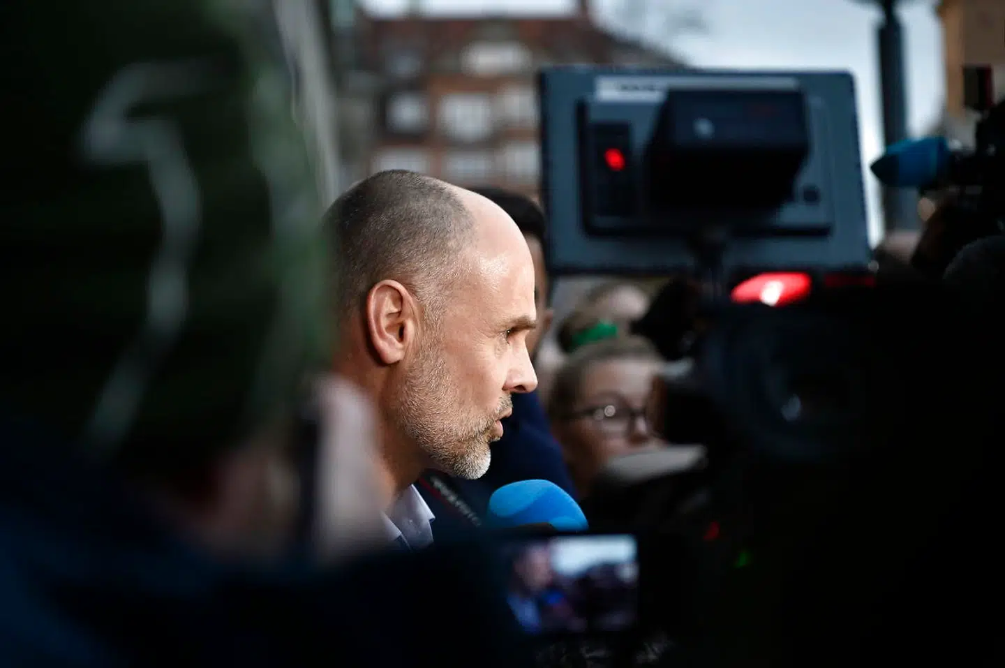 Nicklas Bendtners advokat Anders Nemeth udtaler sig efter dommen. Voldssagen mod fodboldspilleren Nicklas Bendtner blvev behandlet ved Københavns Byret, fredag den 2. november 2018.. (Foto: Nils Meilvang/Ritzau Scanpix)