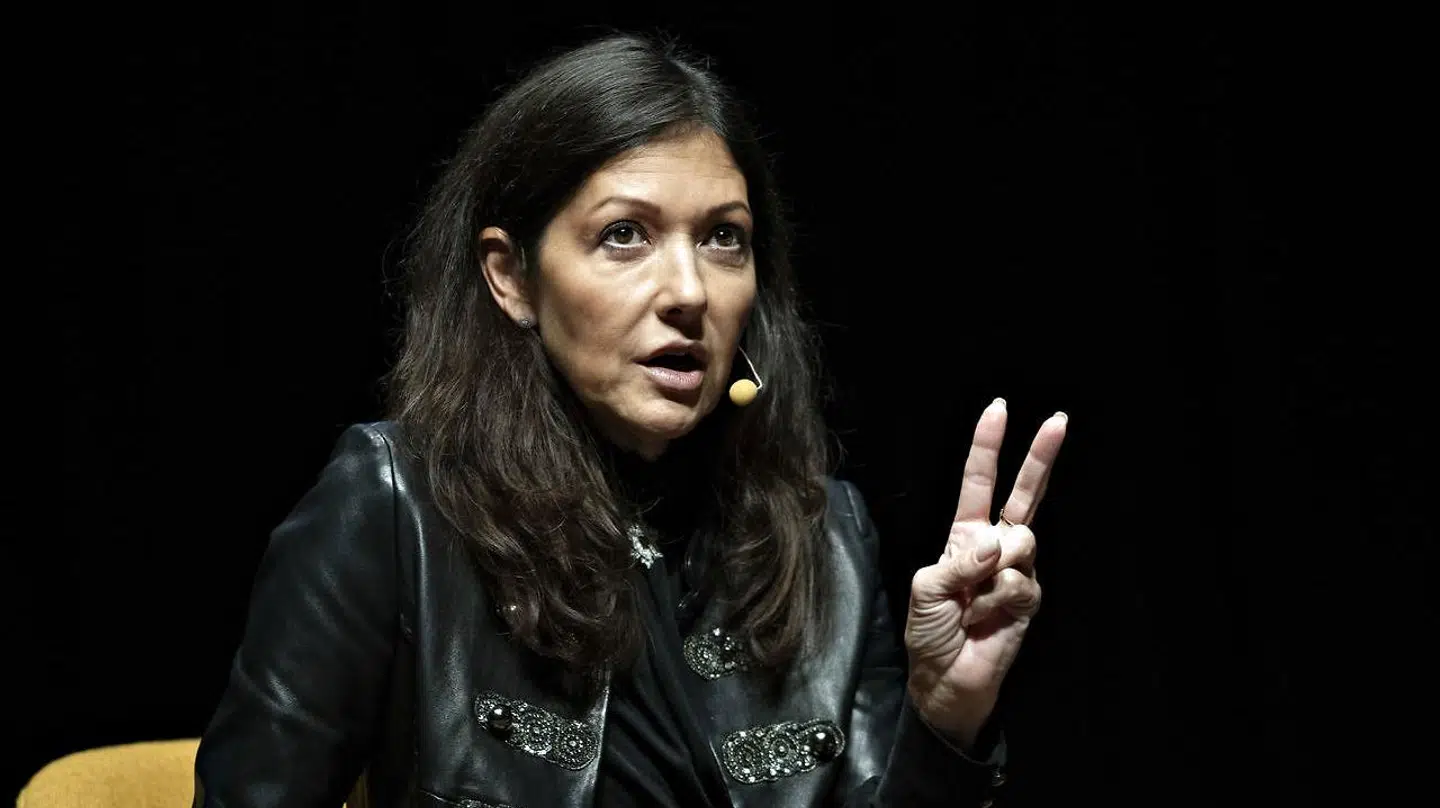 Er sprunget ud som sanger med nummeret Washed Away. Al overskuddet går til velgørenhedsorganisationen Star for life.