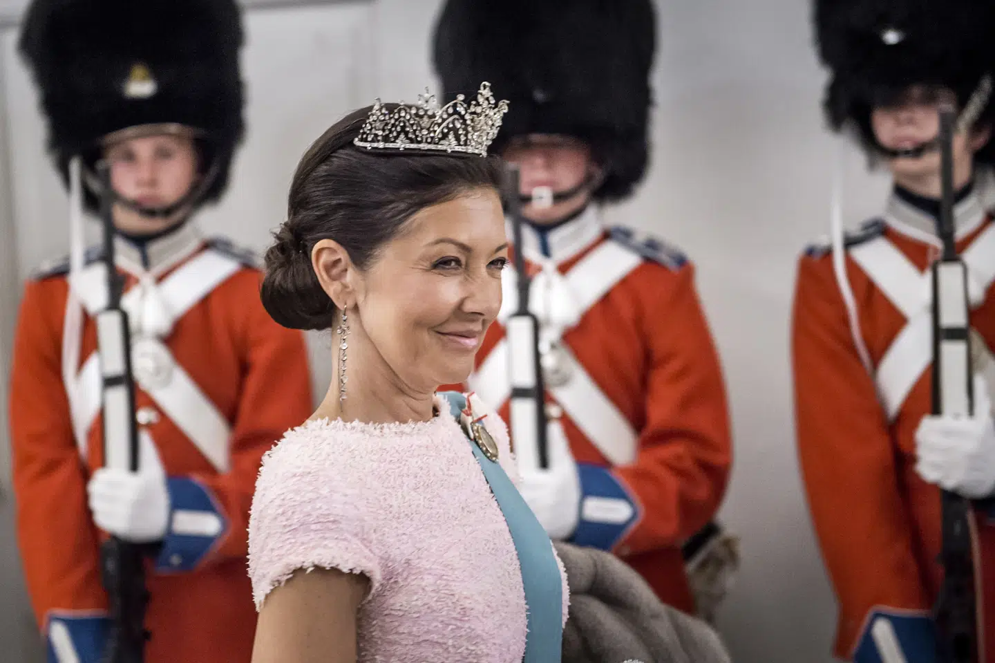 Grevinde Alexandra er her fotograferet ved gallataffel på Christiansborg Slot i anledning af H. K. H. Kronprinsens 50-års fødselsdag den 26. maj 2018. 2. november springer hun ud som sangerinde. Thomas Lekfeldt/Ritzau Scanpix