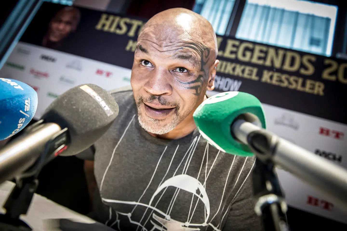 Mike Tyson (billedet) og Mikkel Kessler afholder talkshow i Cirkusbygningen om livets op og nedture med efterfølgende spørgerunde. Her ses Mike Tyson på tirsdagens pressemøde på Hotel Scandic i Kødbyen i København