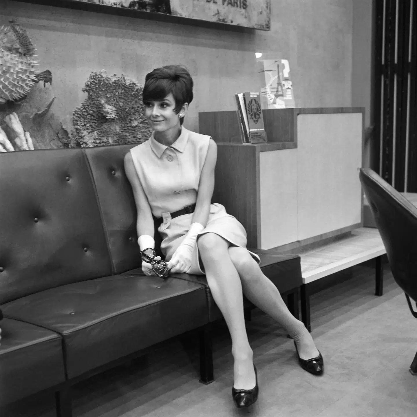 An archive photo taken on August 23, 1965 shows British actress Audrey Hepburn arriving at Orly airport. AFP PHOTO ARCHIVE / AFP
