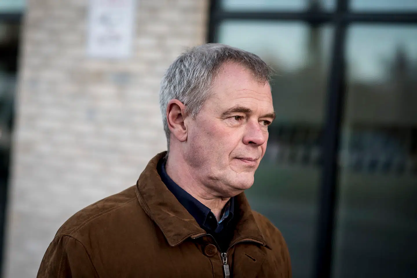 Vicepolitiinspektør Jens Møller Jensen taler med pressen på Teglholmen Alle, onsdag den 29. november 2017, efter at politiet har fundet en arm i Køge Bugt.. (Foto: Mads Claus Rasmussen/Scanpix 2017)