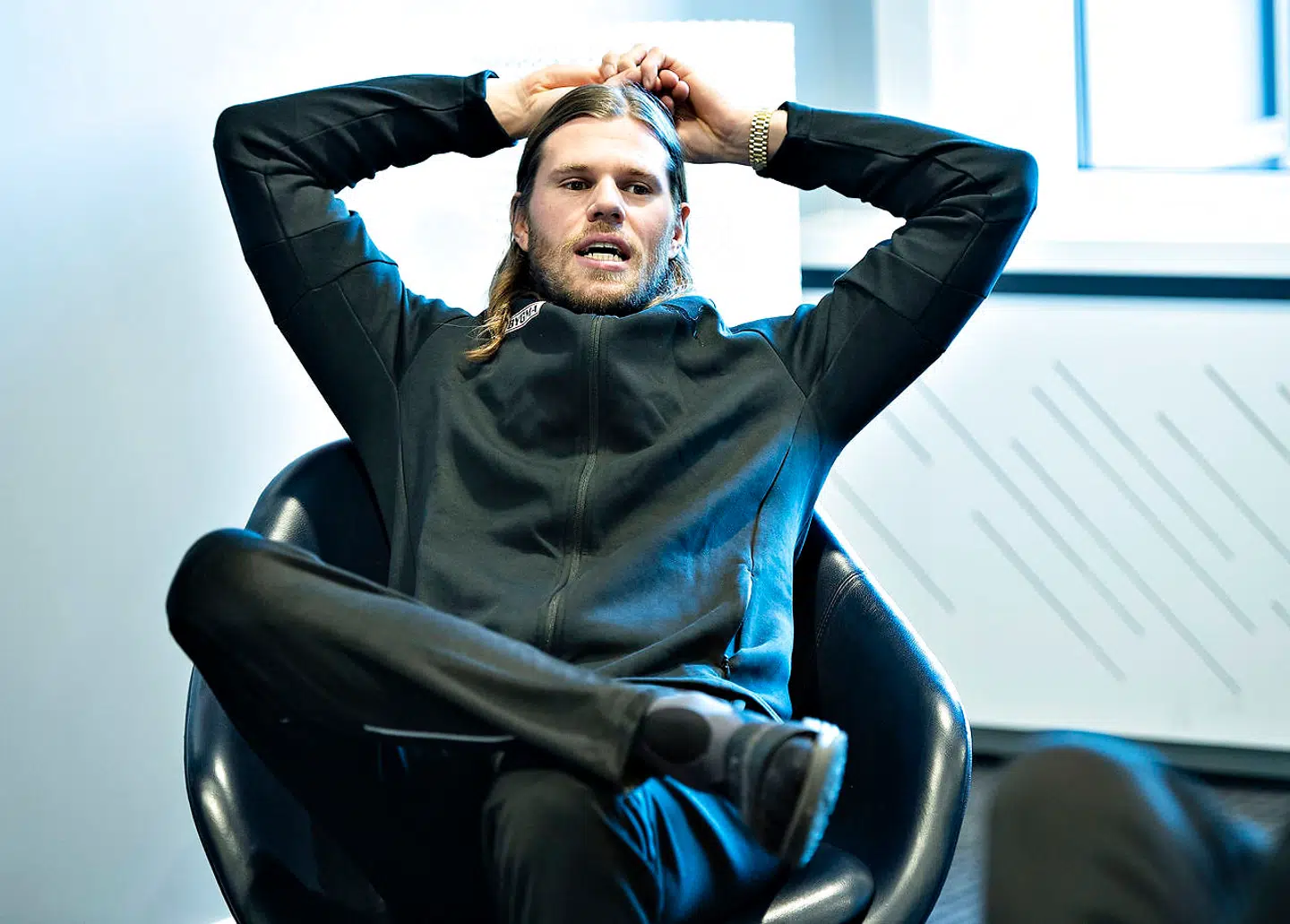 Mikkel Hansen ses her ved herrehåndboldlandsholdets pressemøde på spillerhotellet Comwell Aarhus.