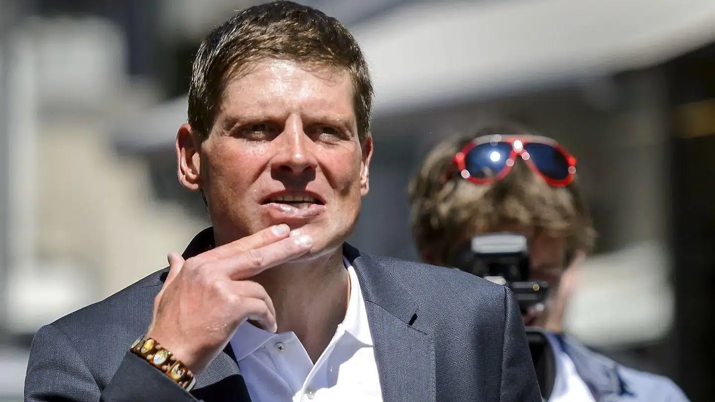 Jan Ullrich prøver for tiden at få styr på sit liv, fortæller en ven.