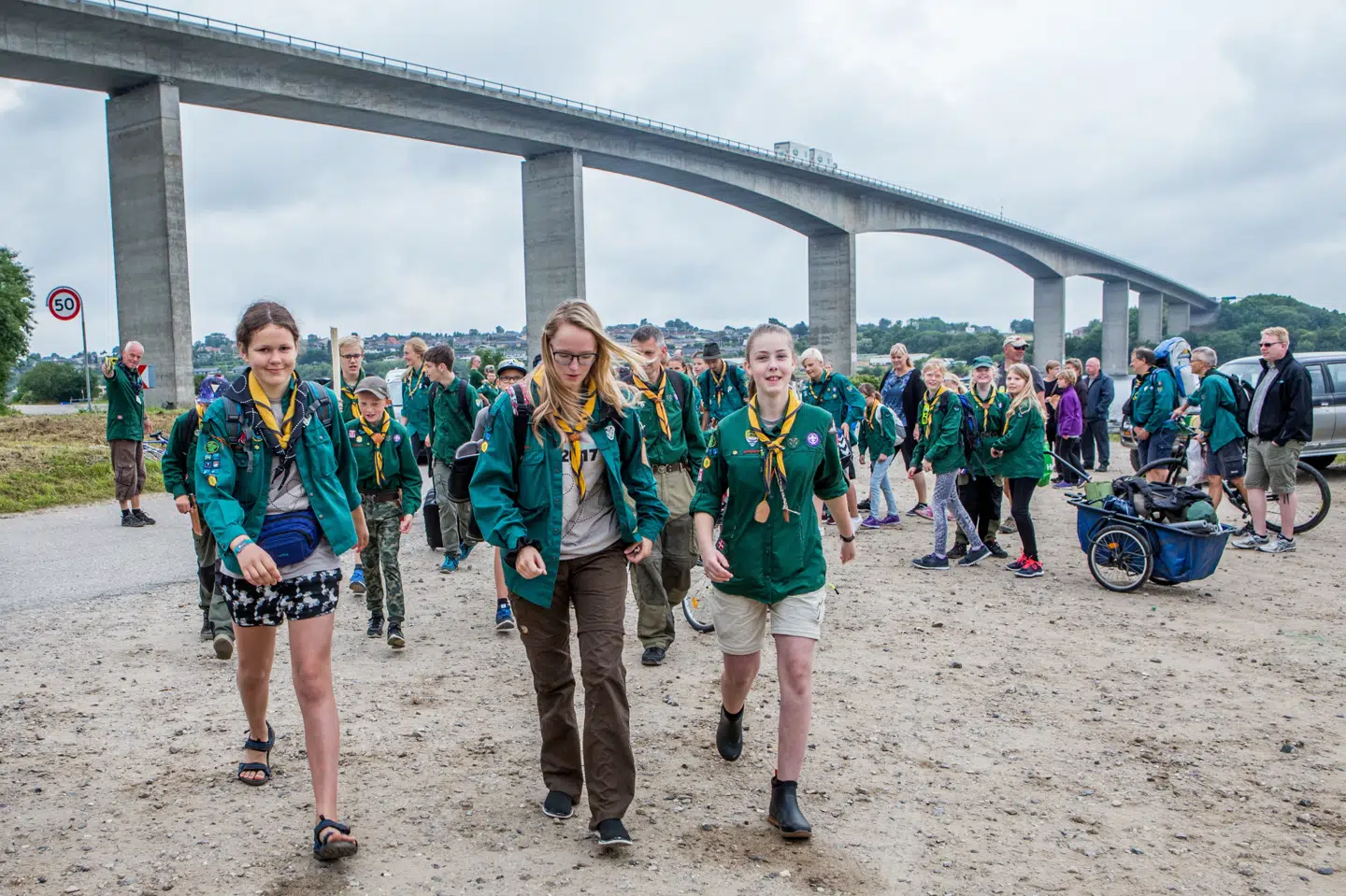 Årlige spejderlejre som denne i Sønderborg i 2017 er et kæmpe hit. Her samles et væld af spejdertropper fra forskellige regioner og arbejder sammen på kryds og tværs for at stille lejr op, lave mad og løse planlagte udfordringer og løb. Johan Stauner Bill/Ritzau Scanpix