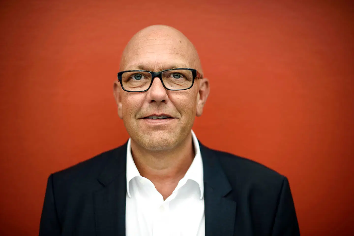 Peter Høgsted, topchef i Coop, har udløst et offentligt skænderi mellem Coop og Dansk Supermarked.