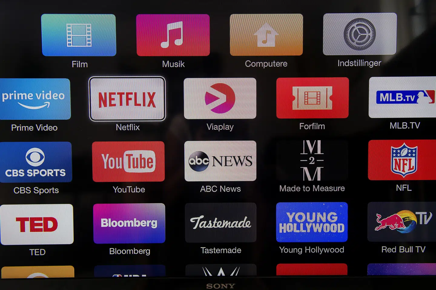 Ifølge DR Medieforskning streamede 44 procent af danskerne film og tv-serier mindst en gang om ugen i 2017, mens tallet blandt de 15-29-årige var 81 procent. Liselotte Sabroe/arkiv/Ritzau Scanpix